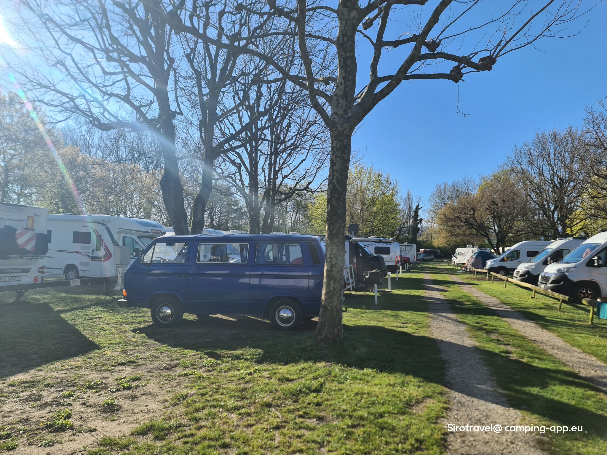 Camping Lausanne — Місце для кемпінгу in Lausanne