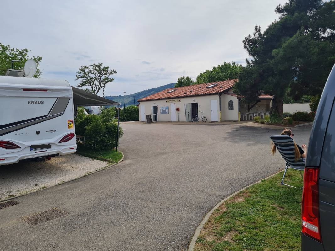 Camping Municipal Les Lucs — Campingplats in Tain-l'Hermitage
