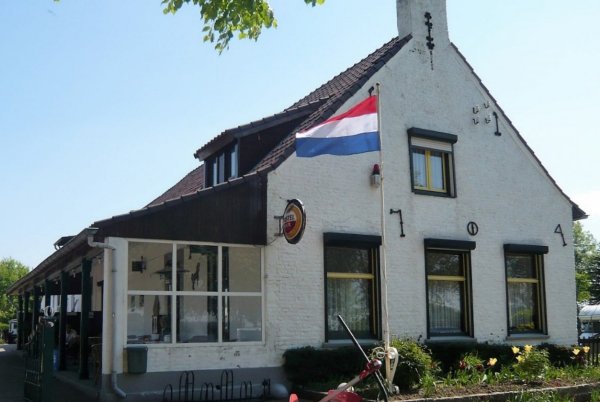 Camping van Ass Roermond — Photo 4