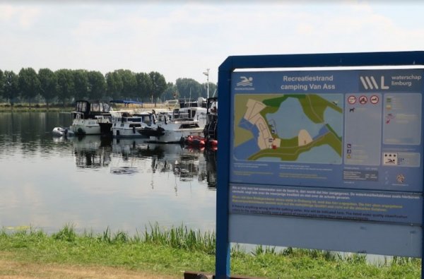 Camping van Ass Roermond — Foto 5