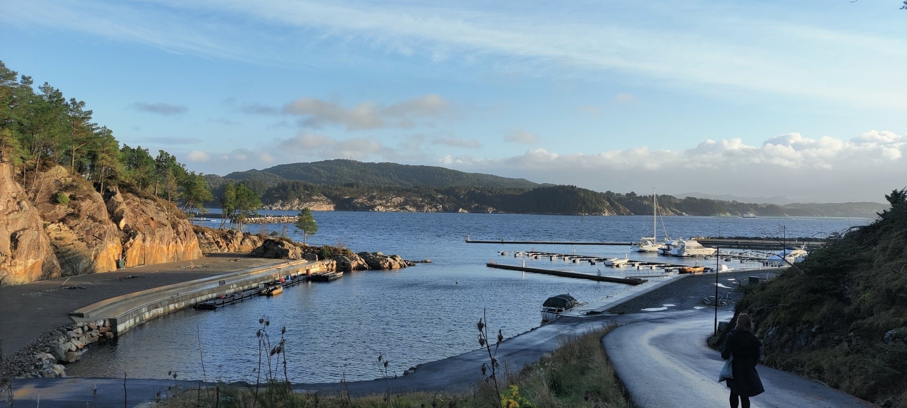 Bekkjarvik Gjesthavn — Aire camping car in Bekkjarvik