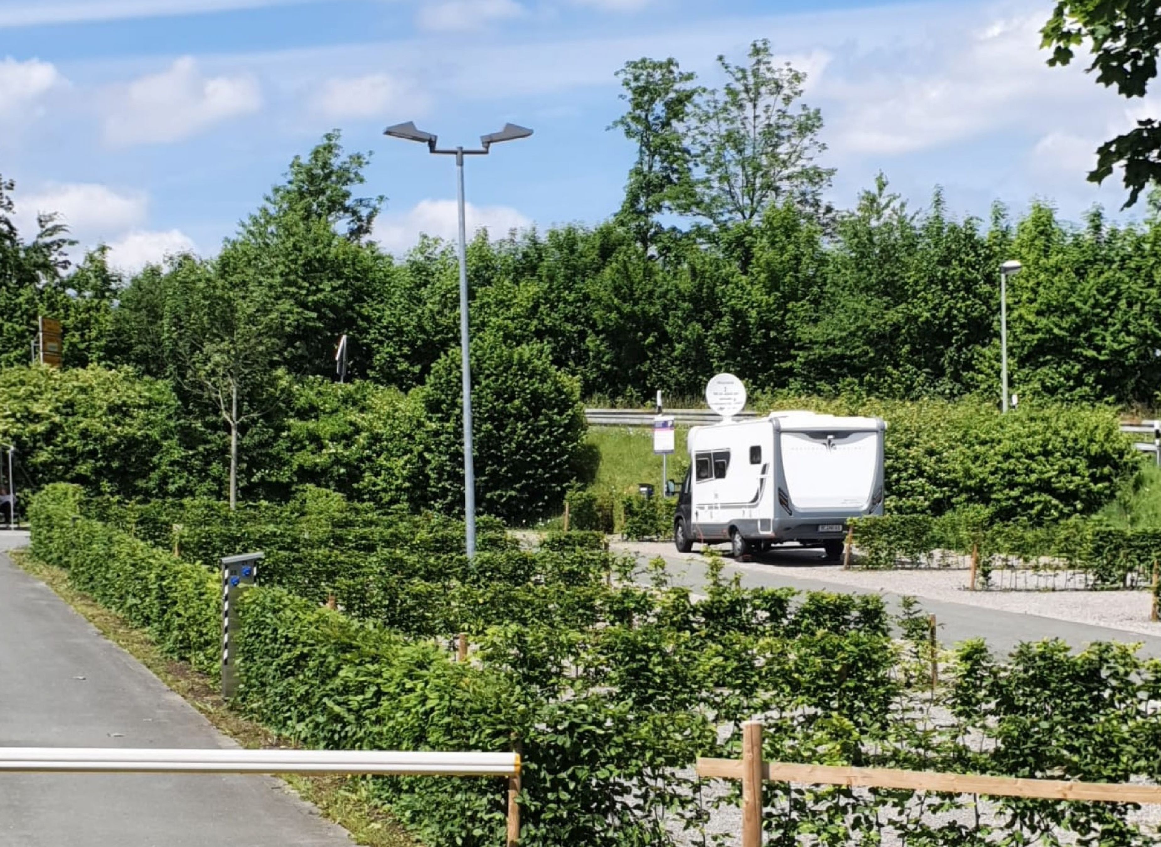Wohnmobilstellplatz Sorpesee — Місце для кемперів in Sundern (Sauerland)