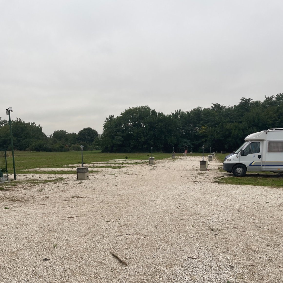 Somló stellplatz — Camperplaats in Somlószőlős