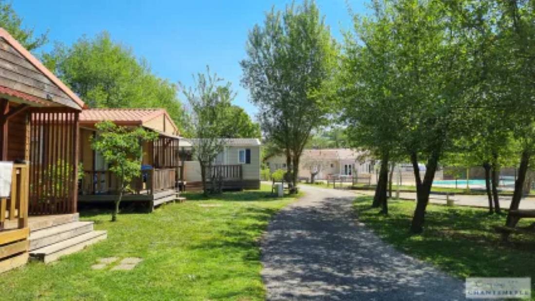 Camping Chante-Merle *** — Area da campeggio in Chantemerle-les-Blés