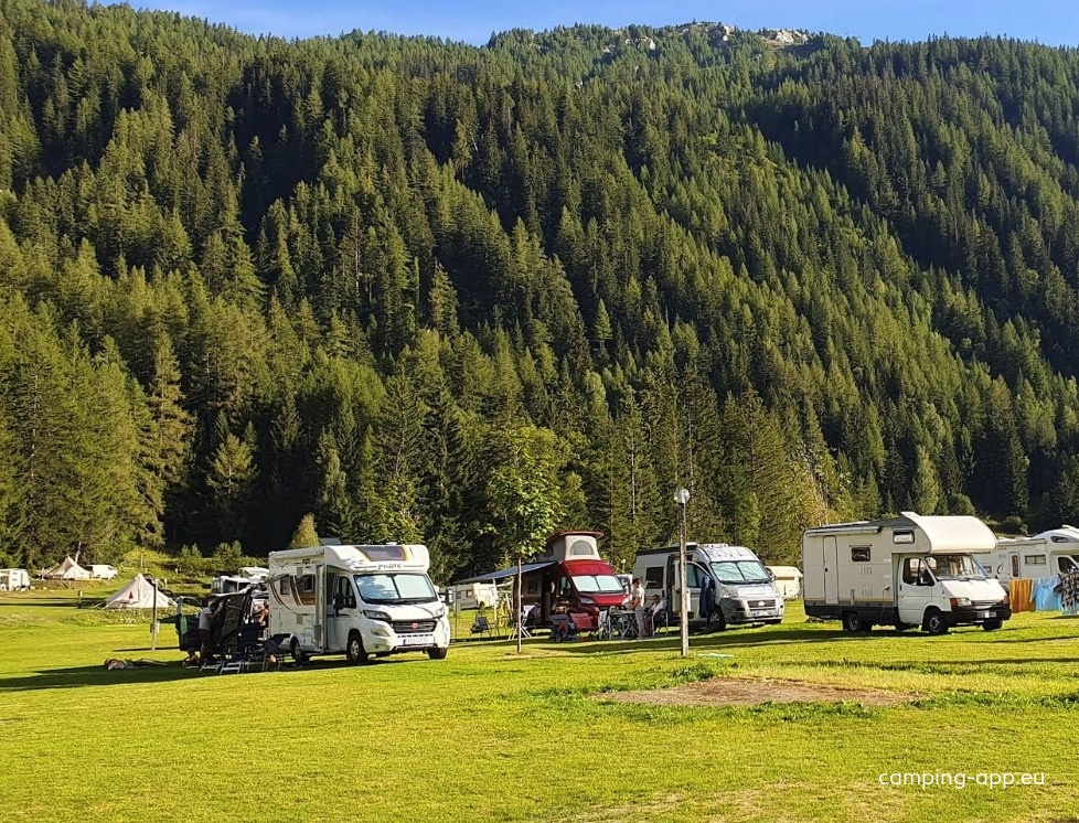 Camping Hobo — Kamp yeri in Courmayeur