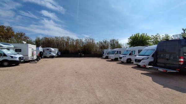 Area Camper Barcelona Beach — Photo 2