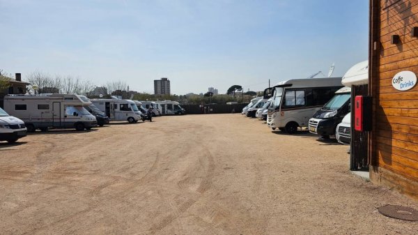 Area Camper Barcelona Beach — Photo 5