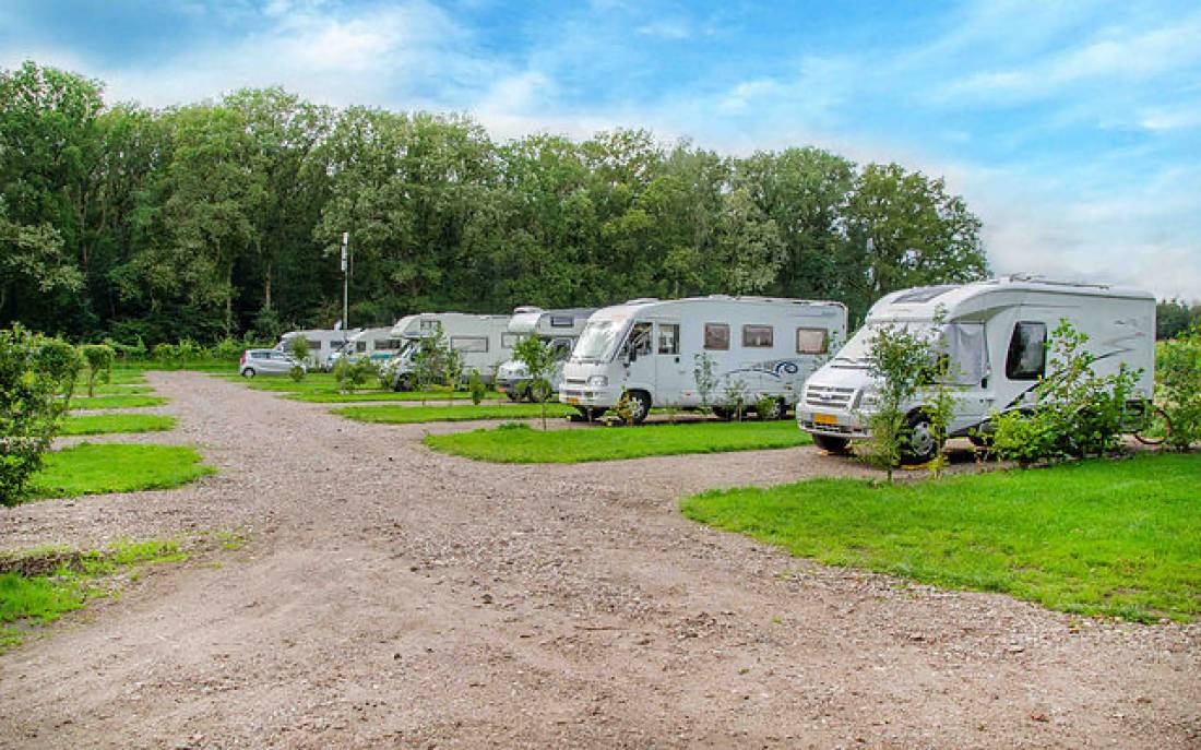 Camperplaats De Zomerberg — Campervan Site in Appelscha