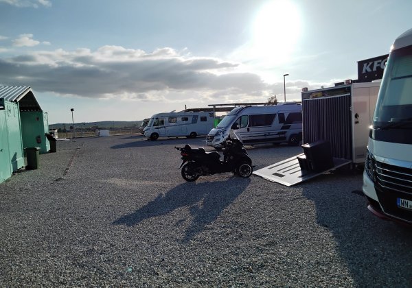 Camper and Van — Photo 5