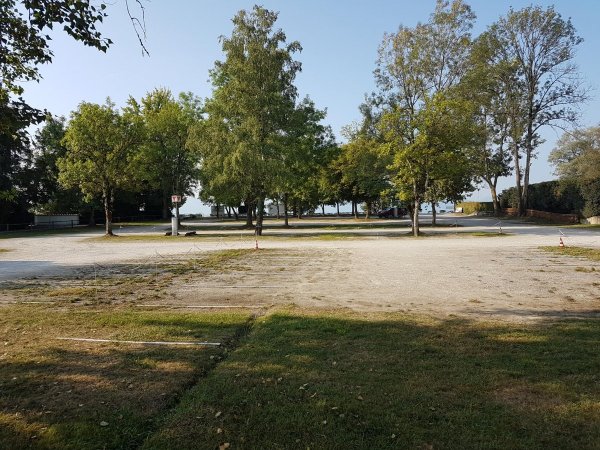 Parkplatz Seebruck am Chiemsee — Foto 3