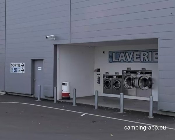 Stellplatz Intermarché, Confolens — Photo 3