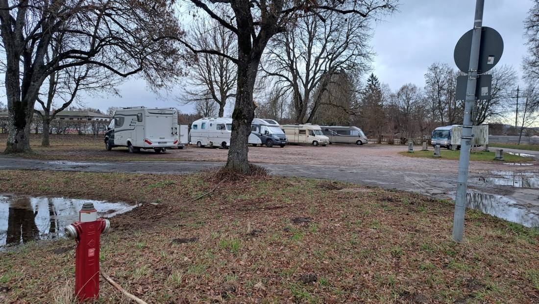 Stellplatz Donaueschingen — Karavan Sitesi in Donaueschingen-Allmendshofen