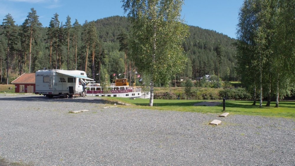 Hogga Sluser Telemarkkanal — Campervan Site in Lunde