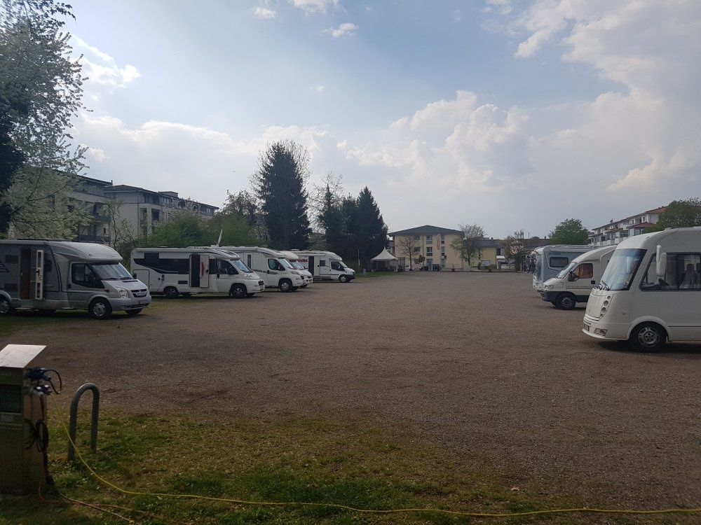 Stellplatz Am Rheinufer Bad Säckingen — Camperplaats in Bad Säckingen