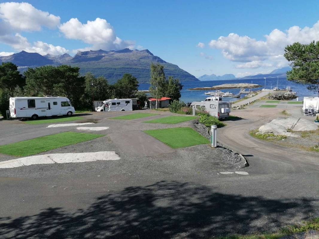 Innhavet bobilparkering — Area di sosta in Hamarøy