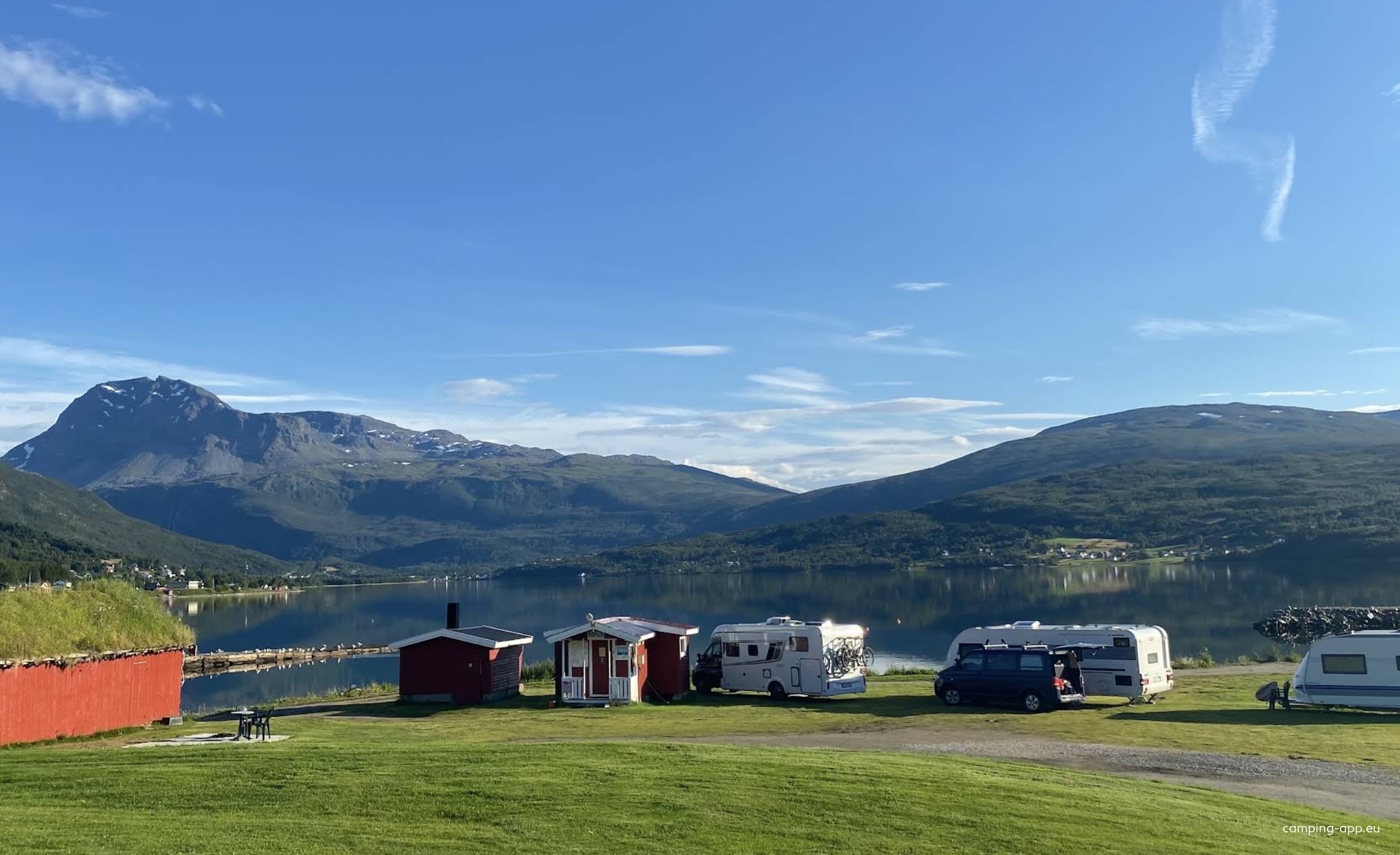 Soløy Camping — Camping in Tennevoll