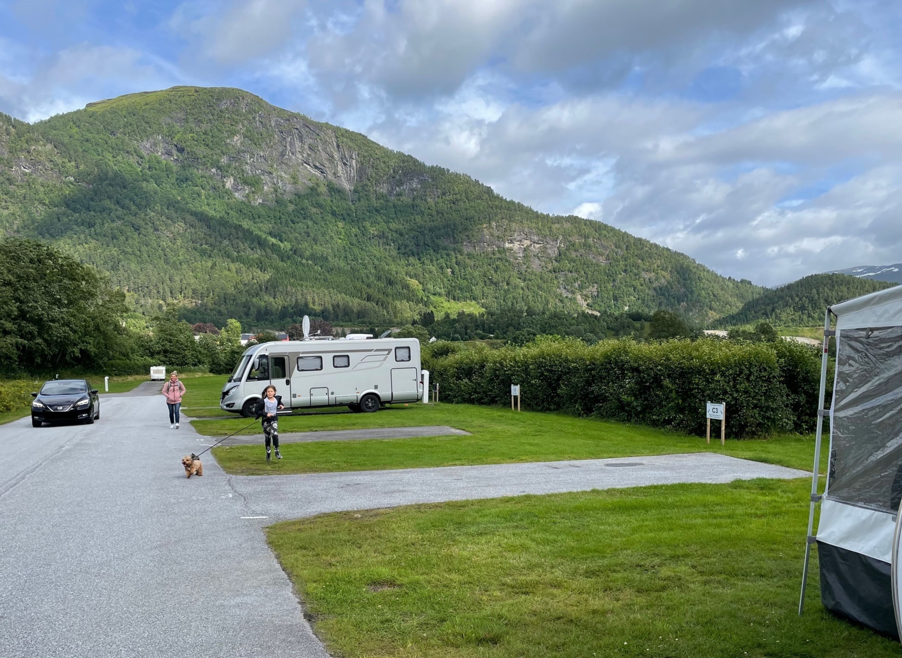 Førde Gjestehus og Camping — Camping Site in Førde