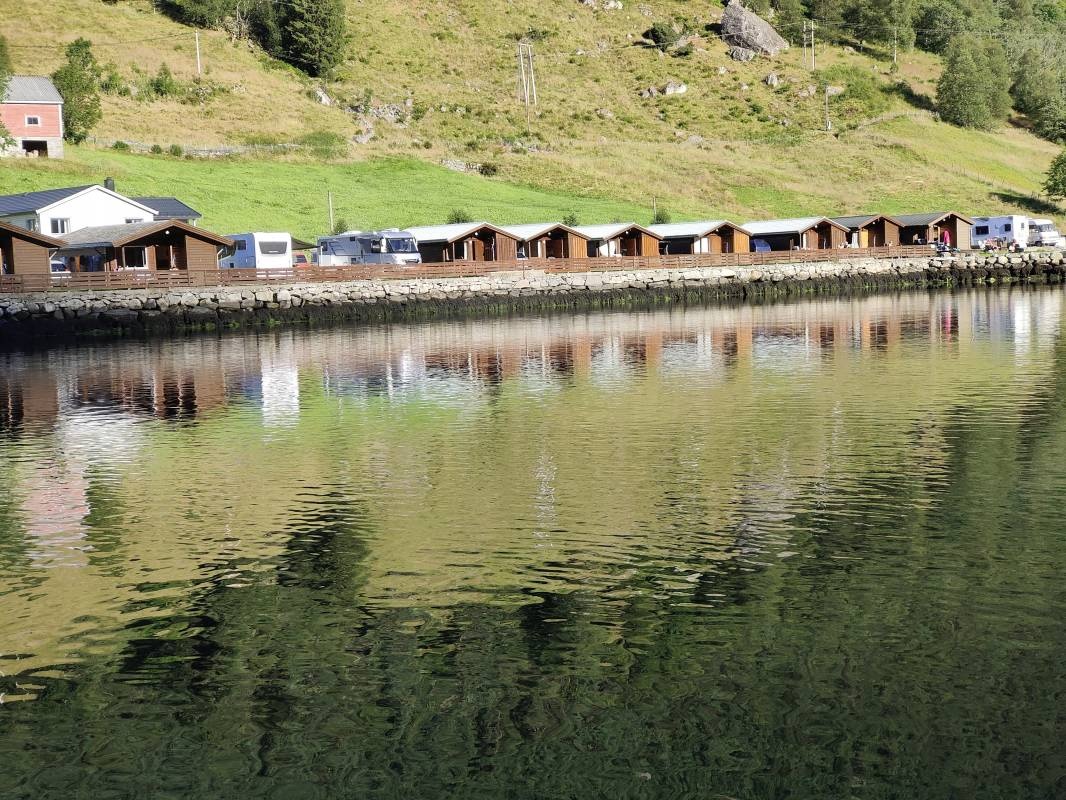 Nesheim Camping & Hytter — Cámping in Bjordal