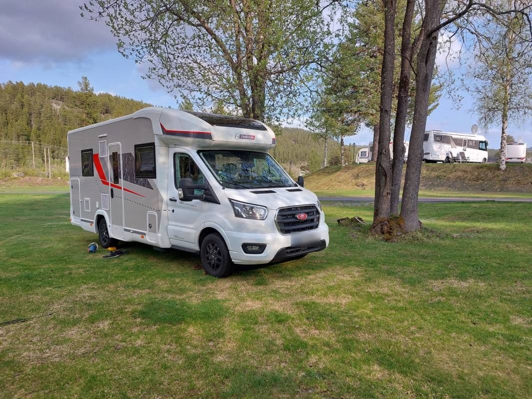 Groven Camping og hyttegrend — Area da campeggio in Vinje