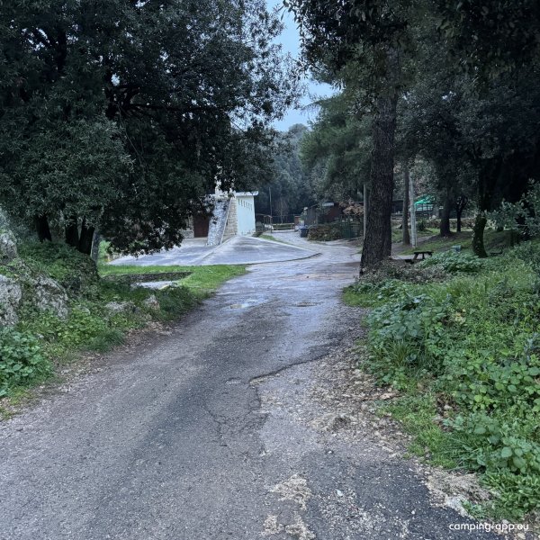 Übernachtungsparkplatz Massa Marittima — Fotografie 2