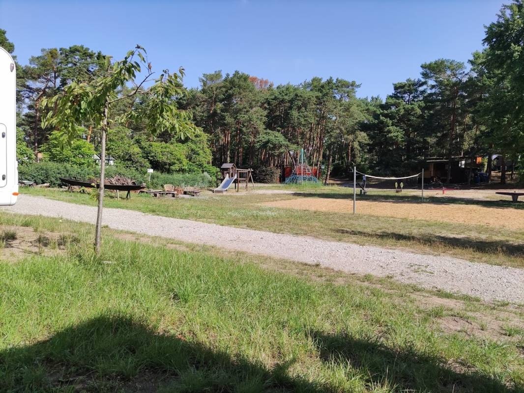 Campingplatz Jessern — Sítio de acampamento in Schwielochsee