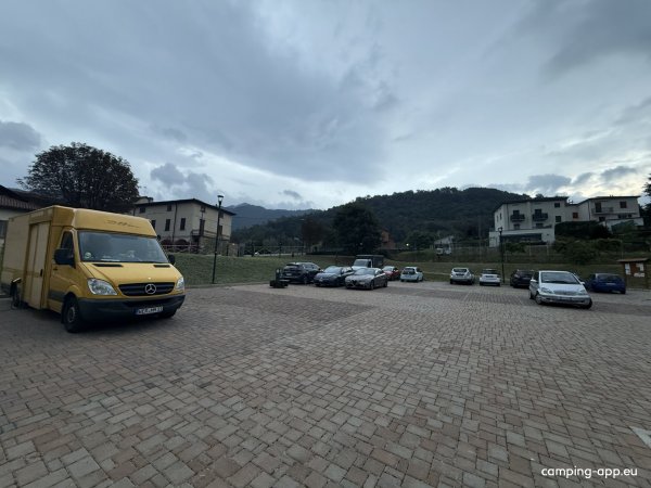 Area Sosta Camper - Monte Marenzo