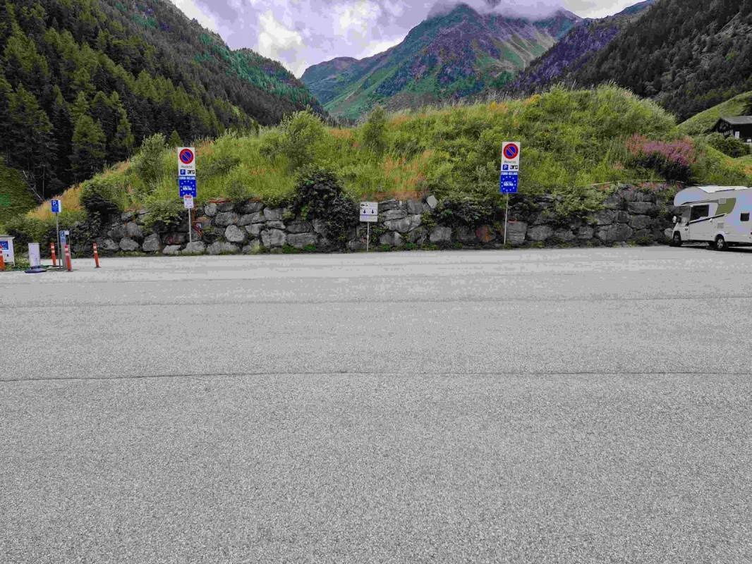 Stellplatz Grimentz — Campervan Site in Grimentz