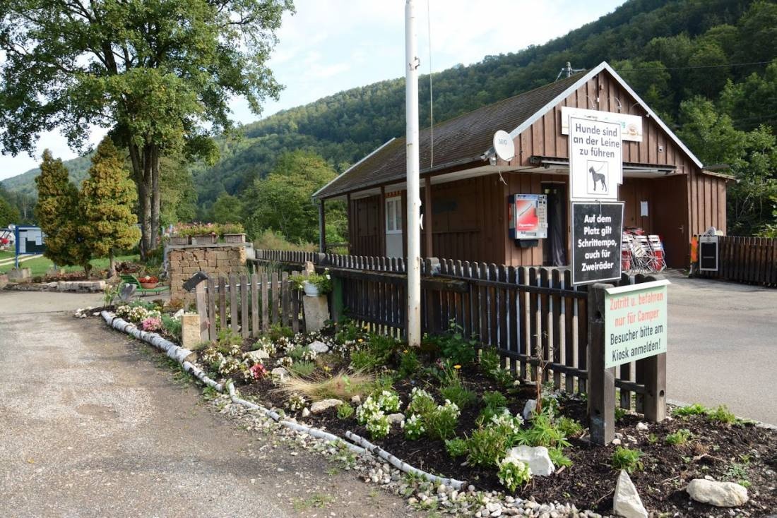 5 Täler Camping Längental — 露营地 in Geislingen an der Steige