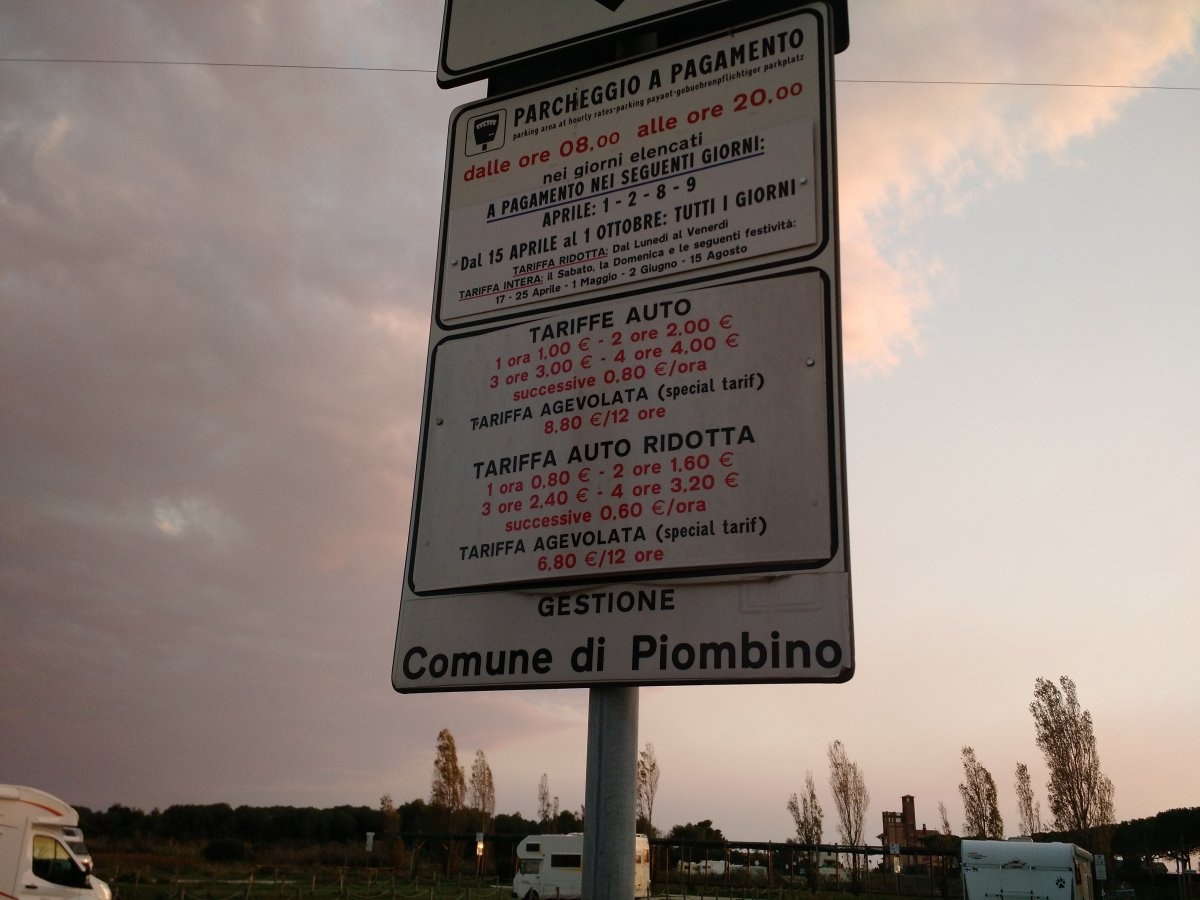 Perelli3 parking for Camper — Area di sosta in Piombino
