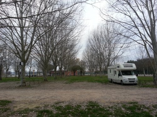 Stellplatz Castiglione del Lago — Area Autocaravanas in Castiglione del Lago