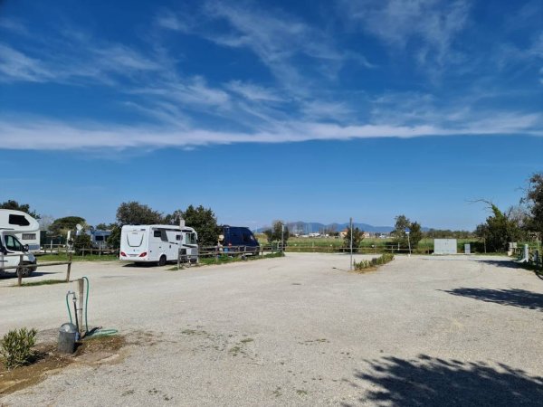 Stellplatz Marina di Pisa
