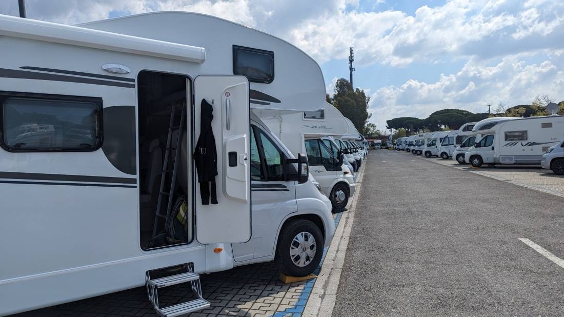 Parcheggio Camper Vie die Pratale ((max. 3,20m Höhe) — Sp. parking dla kamperów in Pisa