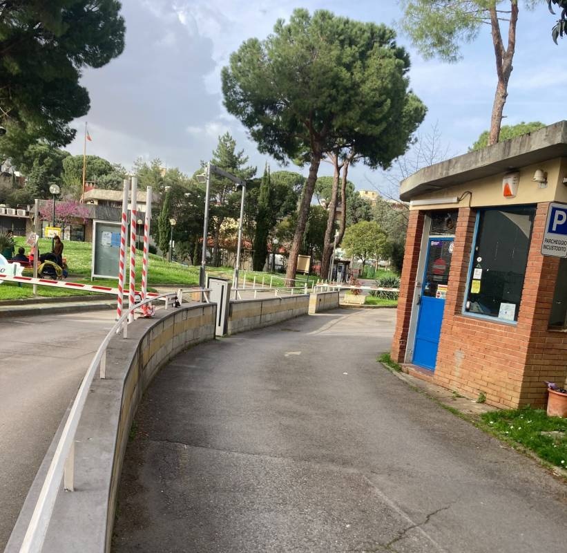 Stellplatz Florenz — Sp. parking dla kamperów in Florenz