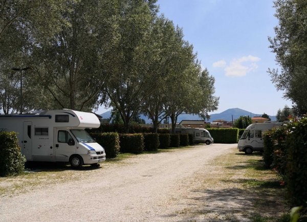 Stellplatz Il Serchio Lucca — Bobilplass in Lucca