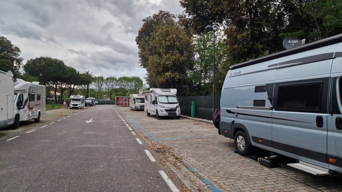 Stellplatz Lido di Camaiore — Karavan Sitesi in Lido di Camaiore