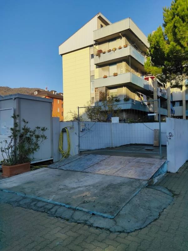 Stellplatz Marina di Andora — Sítio para autocaravanas in Marina di Andora