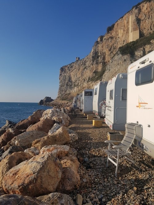 Area sosta camper caprazoppa — Sp. parking dla kamperów in Finale Ligure