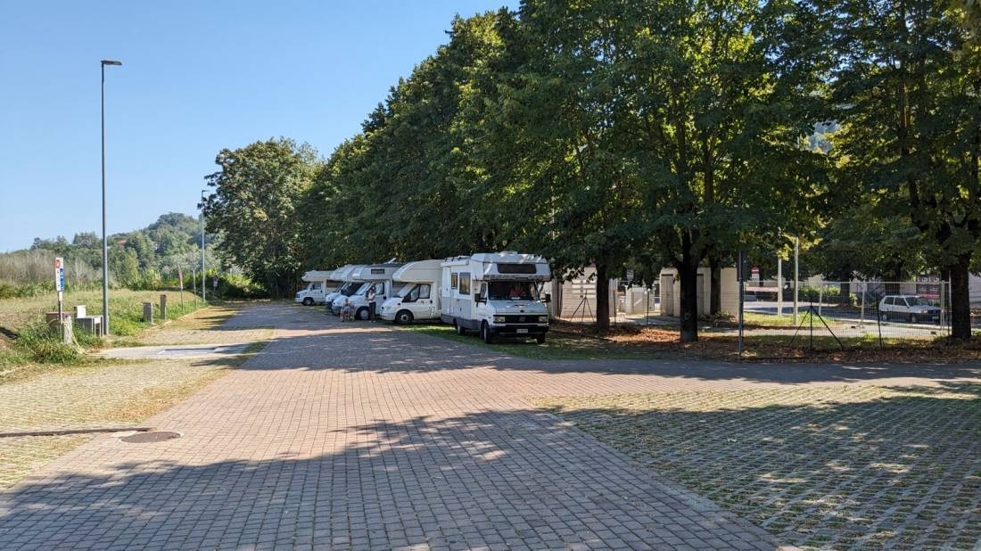 Stellplatz Acqui Terme — Sp. parking dla kamperów in Acqui Terme