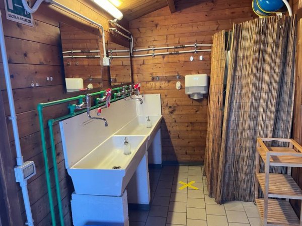 Area Sosta Camper - Parma — Photo 6