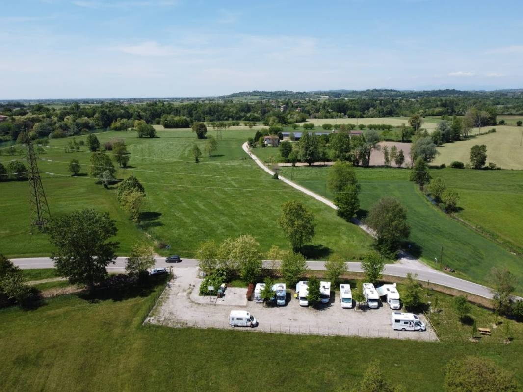 WoMo-Stellplatz Pozzolo — Bobilplass in Pozzolo sul Mincio