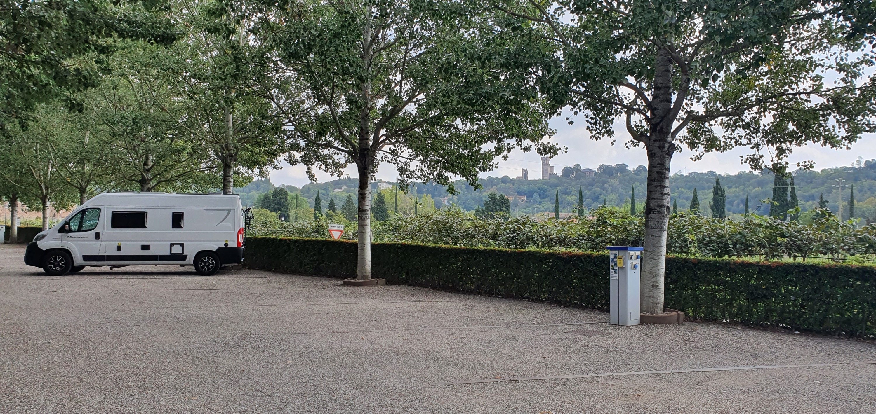 Stellplatz bei Valeggio sul Mincio — Campervan Site in Valeggio sul Mincio