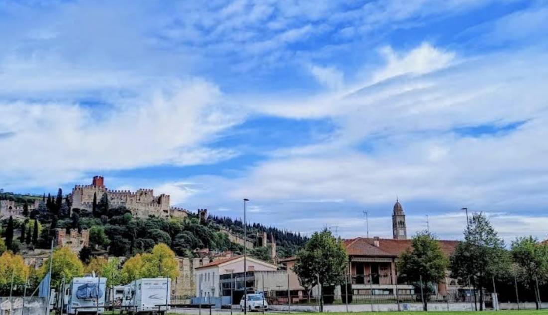 Stellplatz Soave — 露营车营地 in Soave
