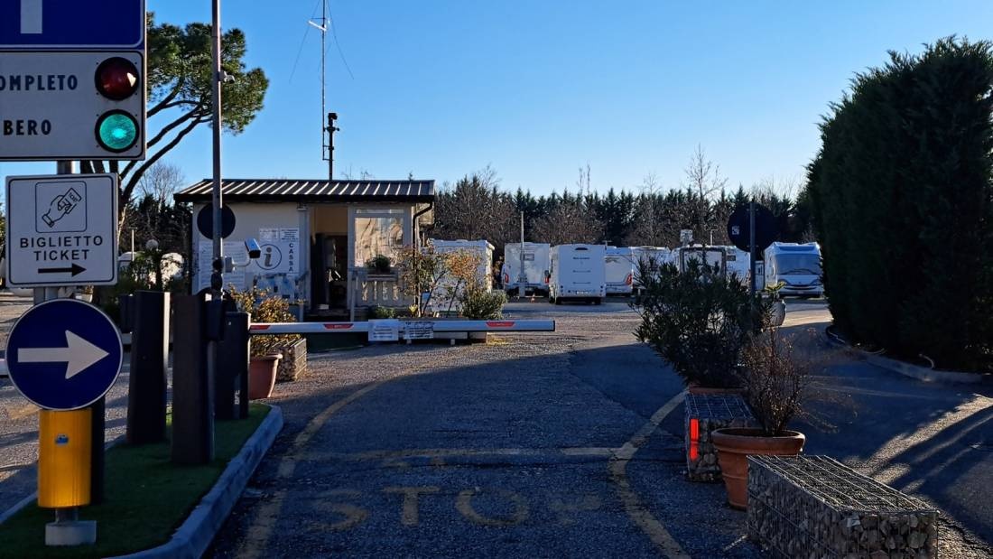 Area Camper Peschiera — Campervan Site in Peschiera del Garda