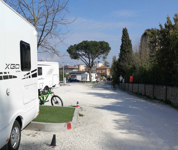 Area Camper Peschiera — Photo 4