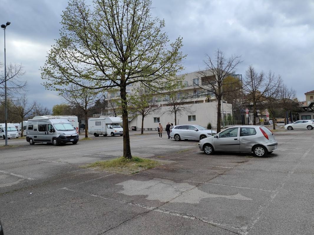 WoMo-Stellplatz Vicenza — Bobilplass in Vicenza