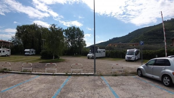 Stellplatz Garda — Stellplatz in Garda