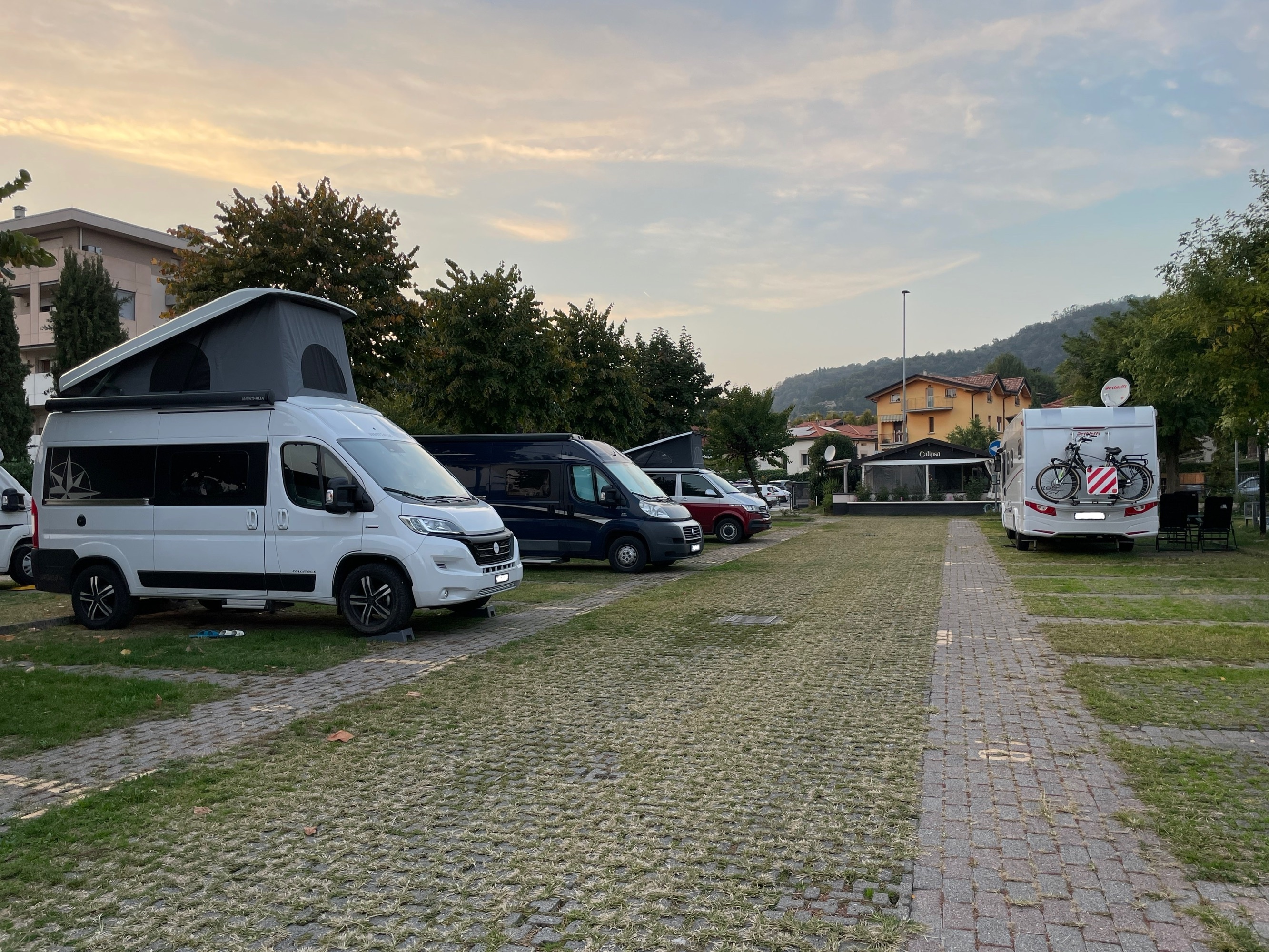 Area Sosta Camper Cittá dei Mille — 露营车营地 in Bergamo