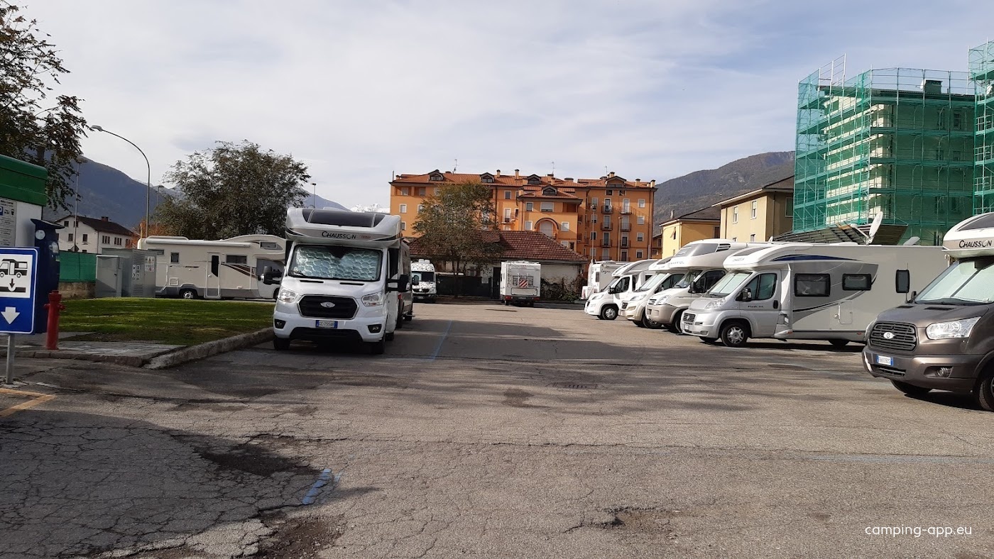 WoMo-Stellplatz Aosta — Area Autocaravanas in Aosta