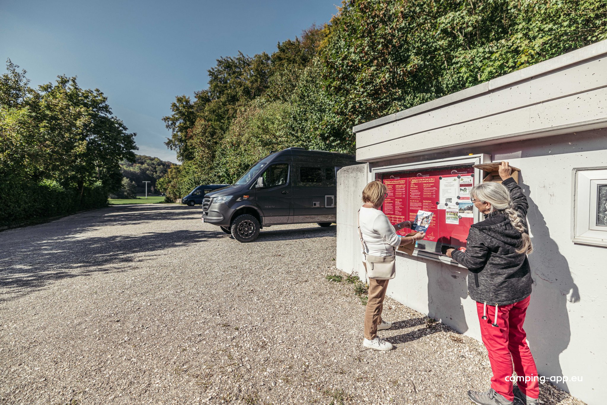 Reisemobilstation Charlottenhöhle — Fotoğraf 2