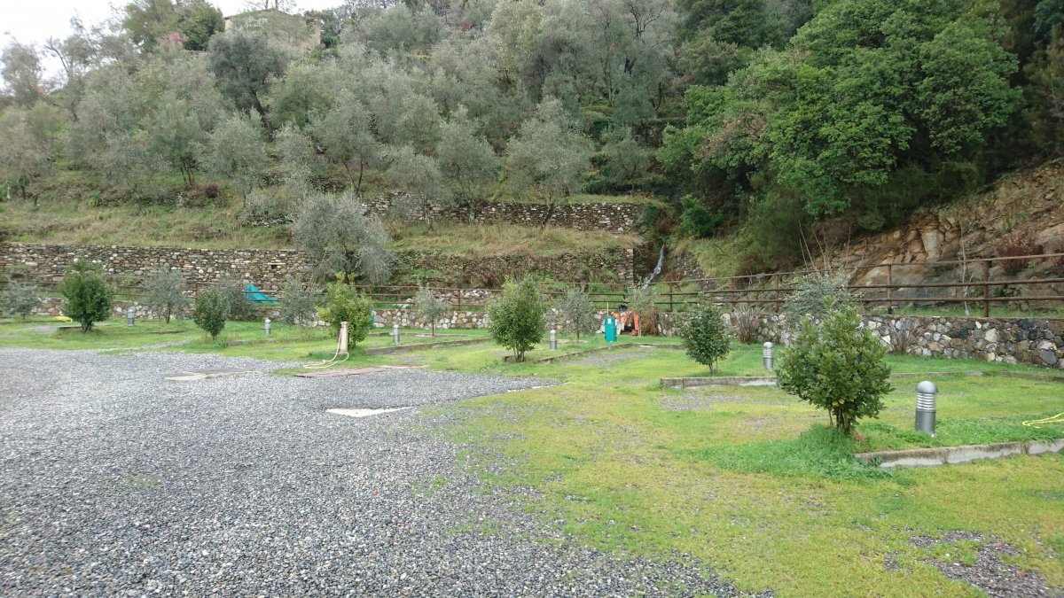 Parcheggio Camper Il Poggio — Campervan Site in Monterosso Al Mare
